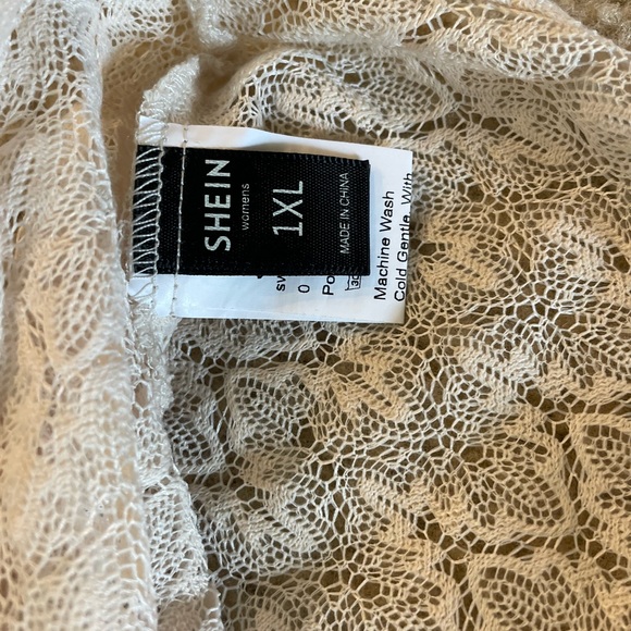 Balloon Sleeve Lace Top - Picture 2 of 3